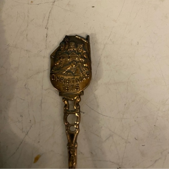 Vintage Christmas silver decorative spoons - embossed bowls - years 1975 - 1986 - Picture 4 of 14